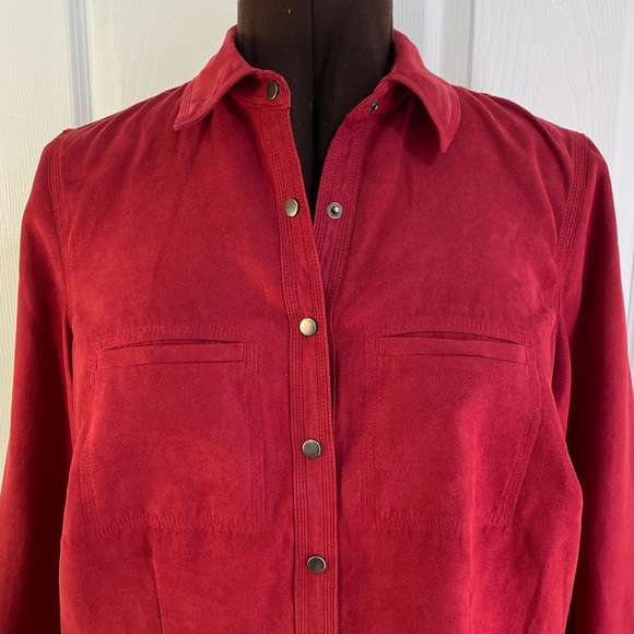 Encore Jeans Faux Suede Button Down Shirt in Cherry Red w snap closure, 14 Plus - Picture 6 of 16